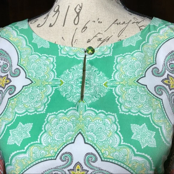 Banana Republic Women’s Tunic Warm Neutral Paisley Dress Size 0P - Picture 3 of 6